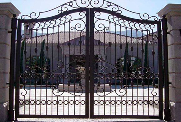 Catálogo de todas nuestras puertas en forja