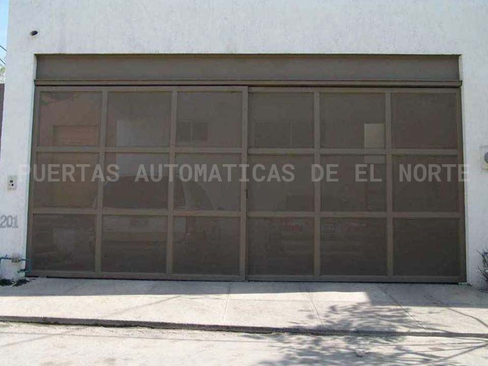 Puerta Contemporanea 106